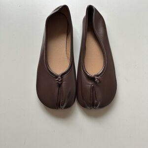 Black Tabi Split Toe Vegan Leather Brown EU 39 8-8.5 Ballet Flats Avant Garde